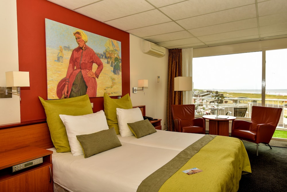 Luxury Double Room, Balcony, Beach View photo 2