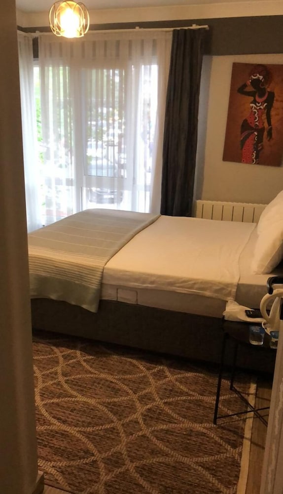 Economy Double Room photo 2