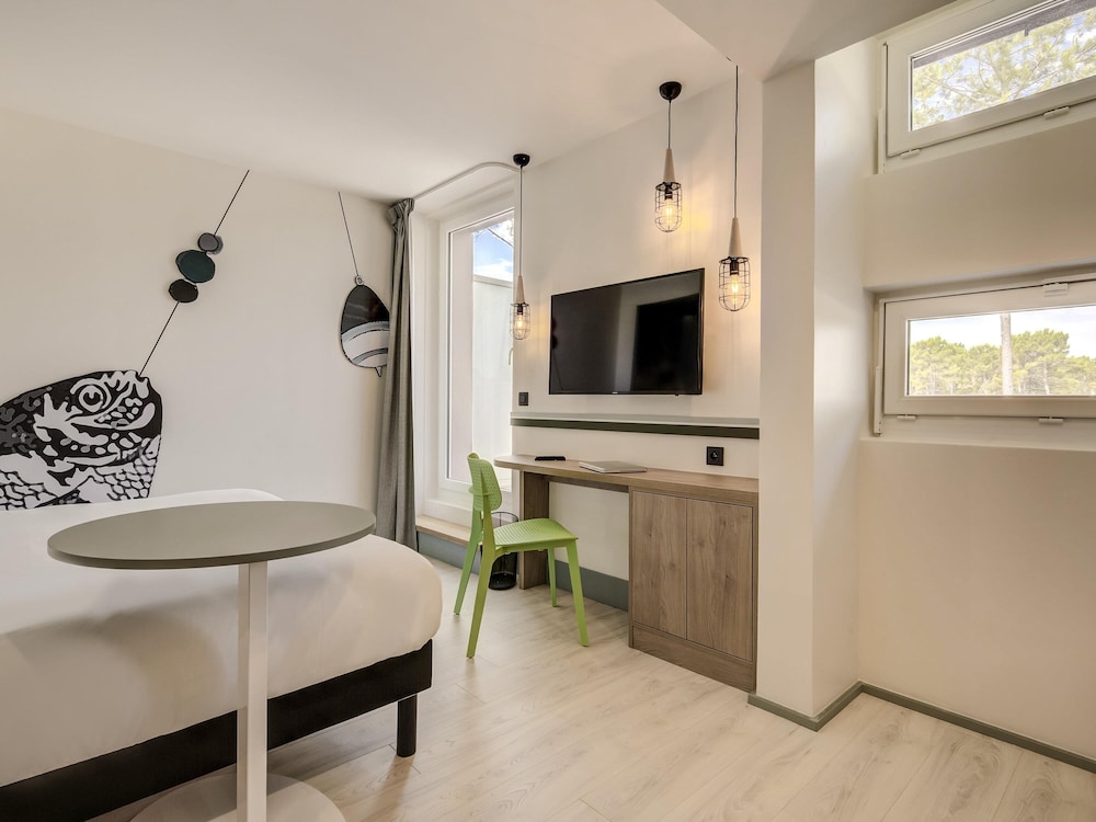 Premium Room, 1 Double Bed - Photo 4