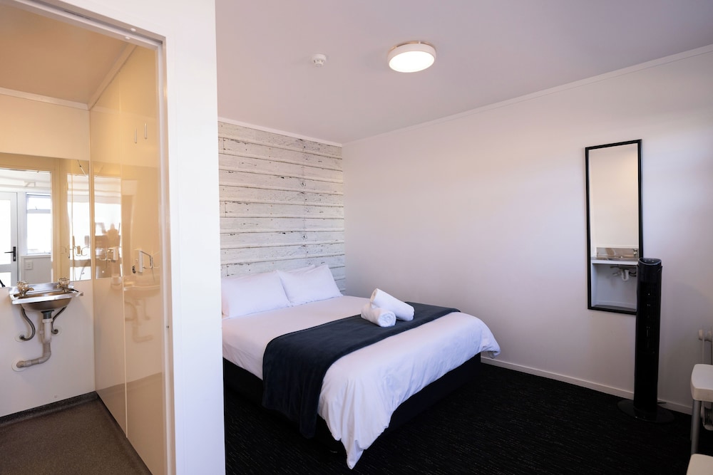 Studio Room - Ensuite - Accessible
