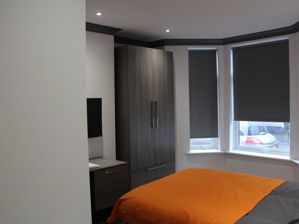 Superior Double Room, Ensuite (With TV) photo 3