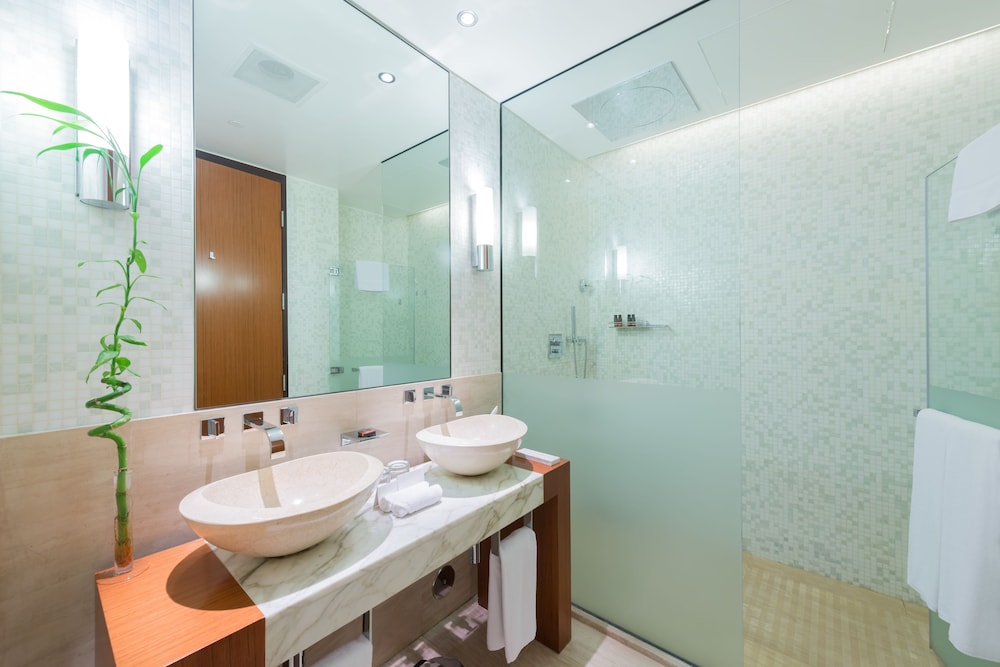 Executive Suite, 1 King Bed photo 2