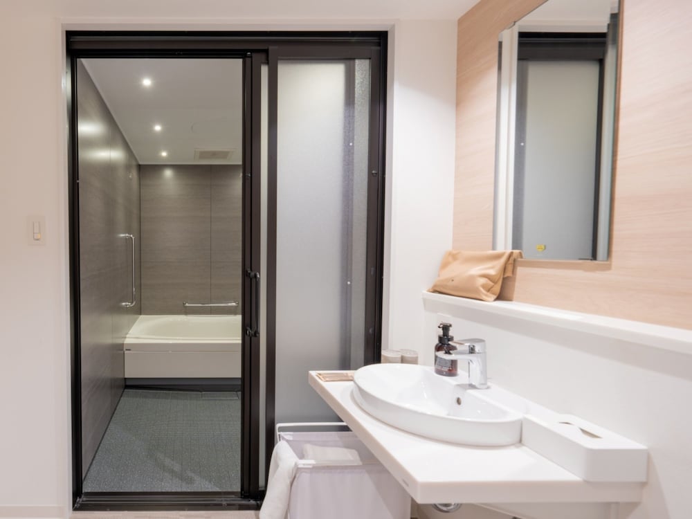 Standard Double Room, Non Smoking (universal) - Photo 4