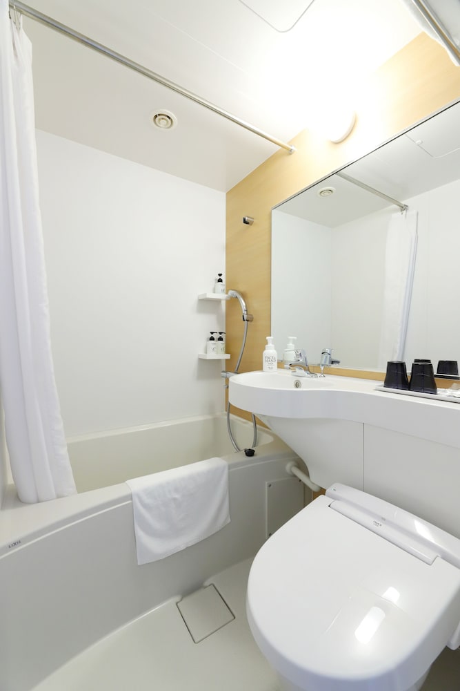 Basic Twin Room - Photo 7