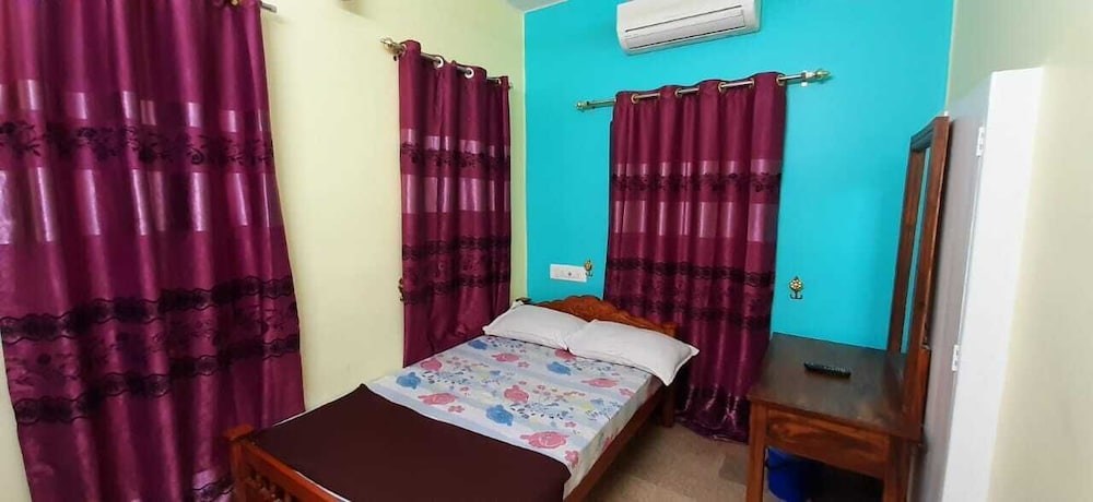 Family Bungalow, 3 Bedrooms, Pool Access, Pool View photo 1