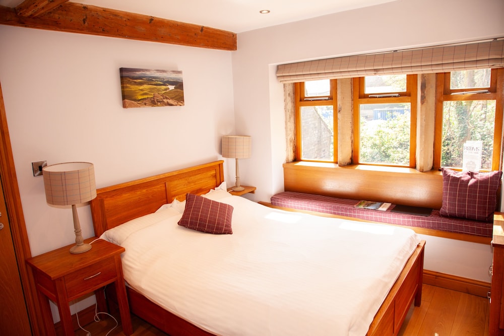 Standard Double Room, Ensuite photo 3