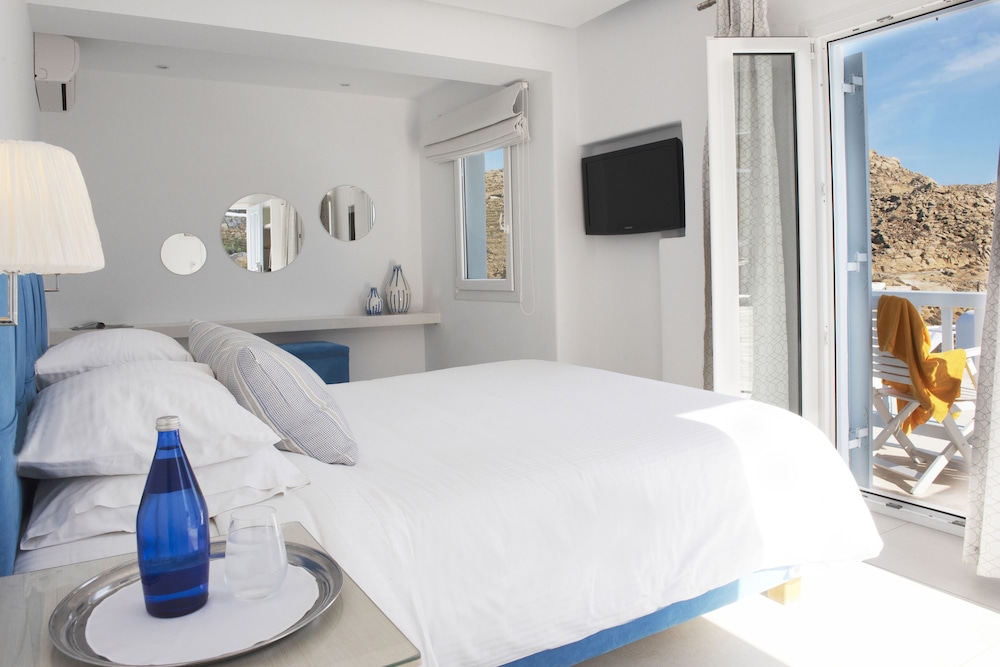 Deluxe Room, Sea View - Photo 1