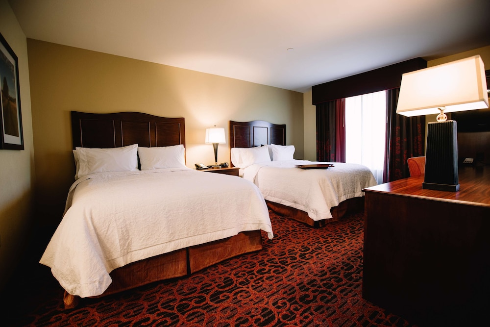 Two Queen Beds photo 2