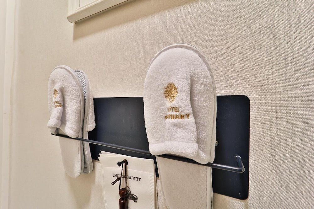 Premium Suite massage chair - Photo 12