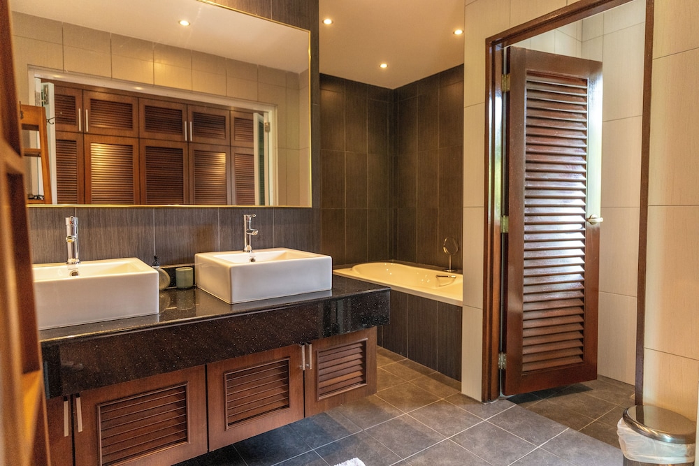 Luxury Villa, Private Pool, Sea View photo 2
