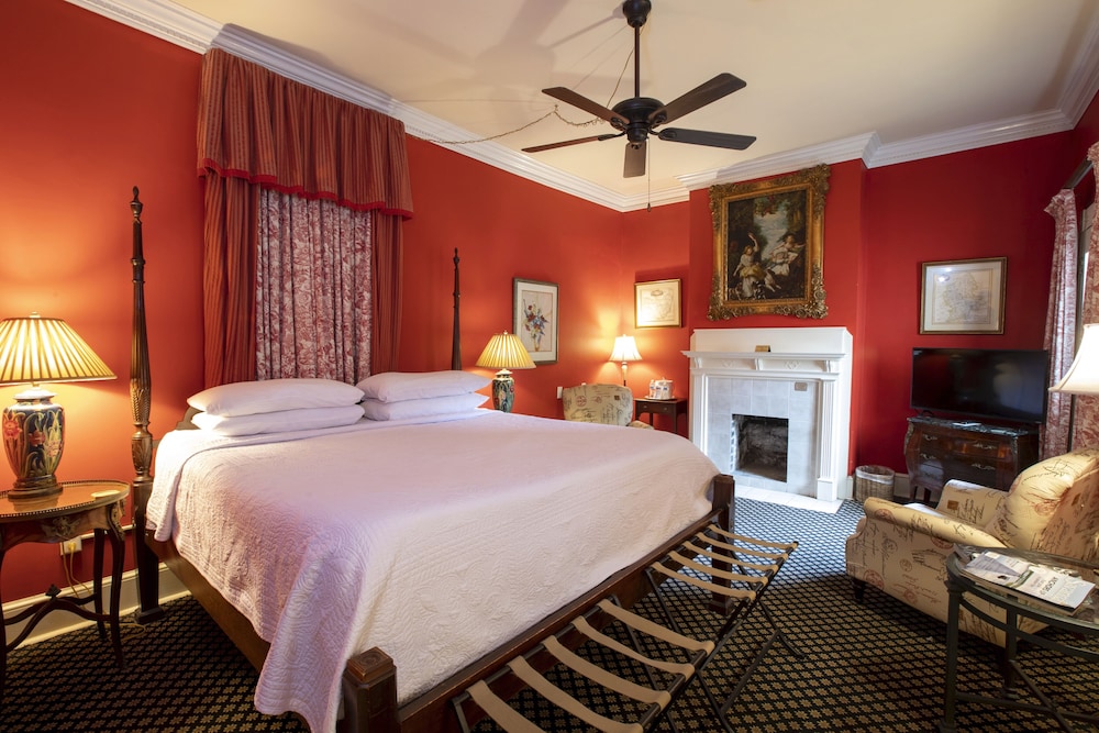 Luxury Room, 1 King Bed, Non Smoking (205 Suffolk)