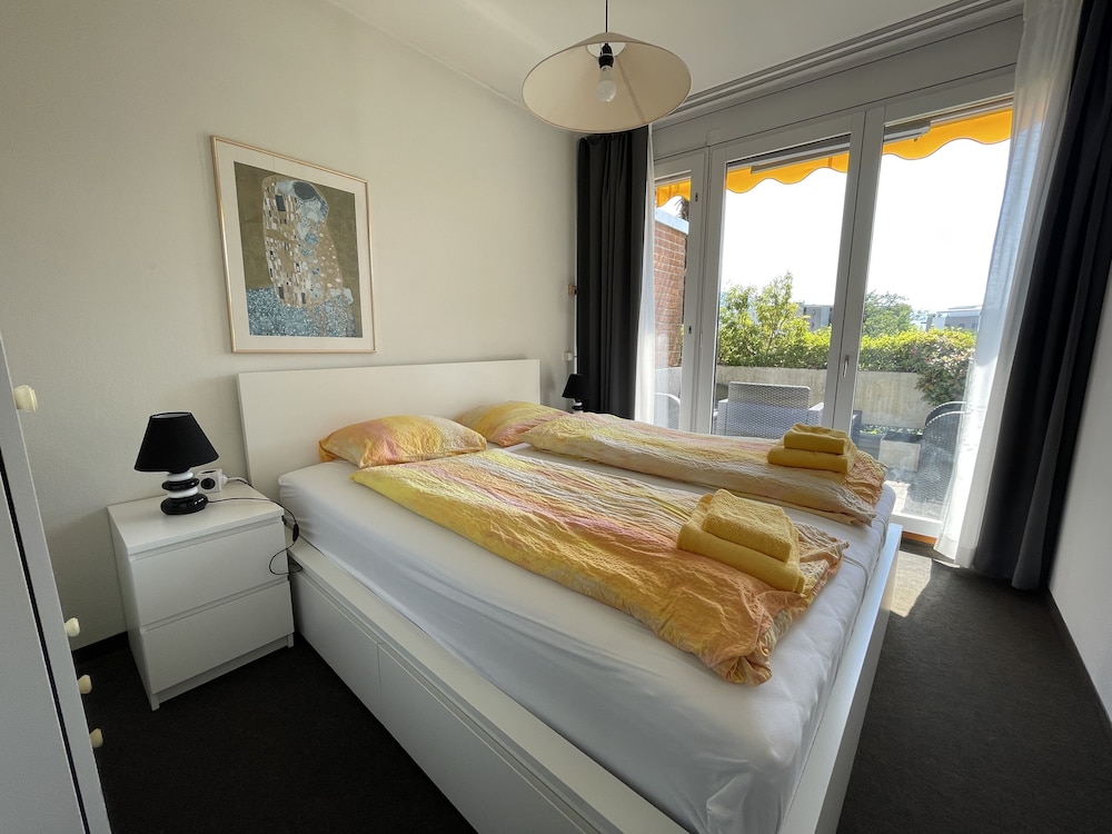 Standard Apartment, 2 Bedrooms, Pool Access, Garden View photo 1