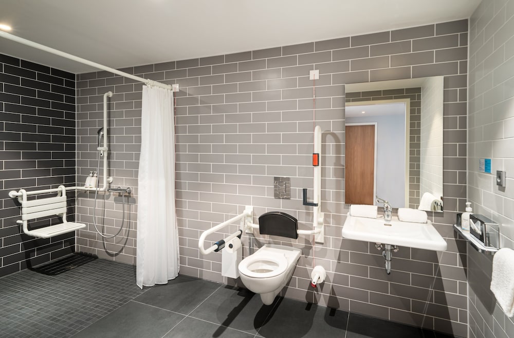 Standard Room, 1 Queen Bed, Accessible (Extra Floor Space) - Photo 3
