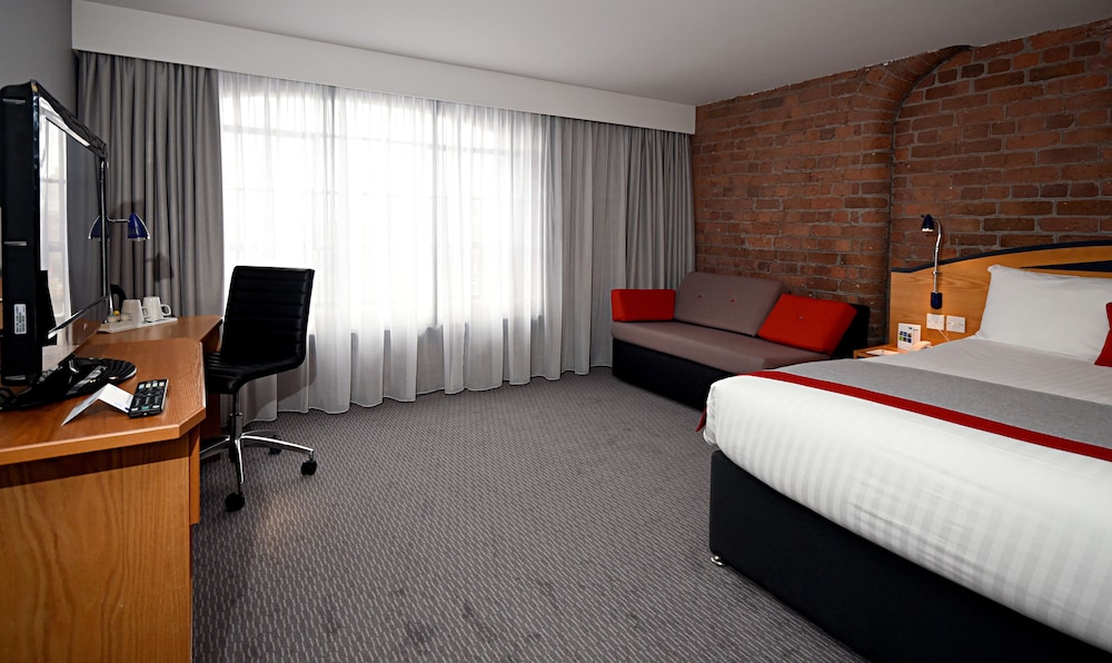 Standard Room, 1 Double Bed (with Free Hot Breakfast) - Photo 8