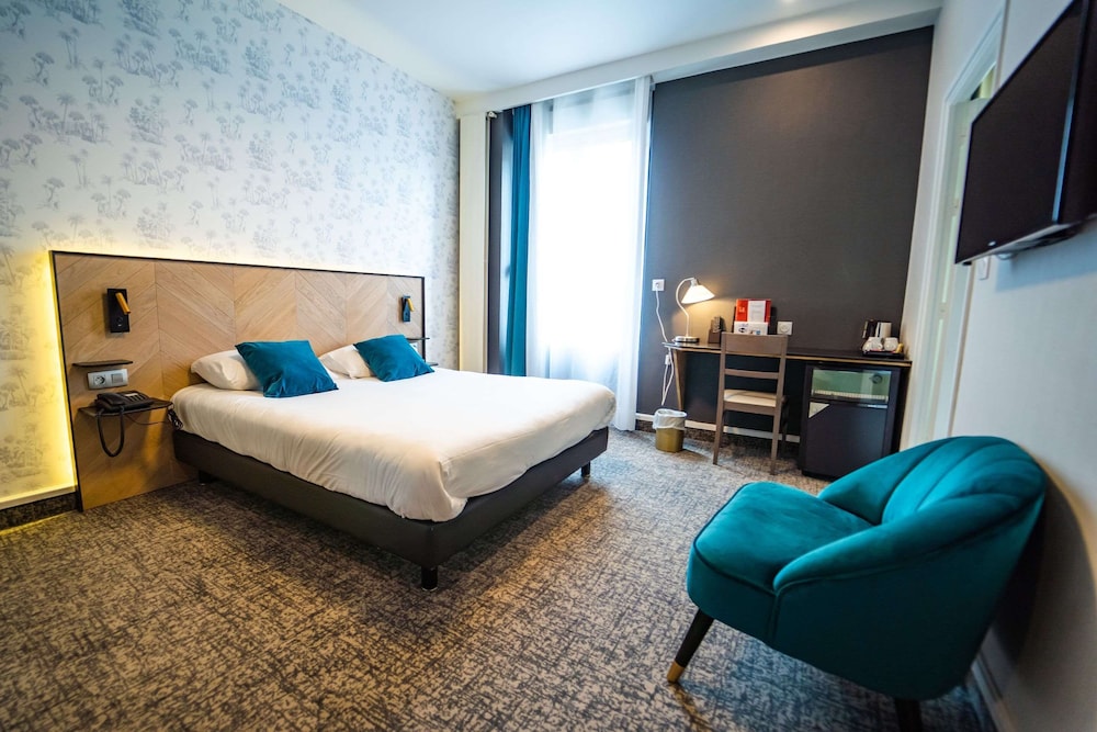 Superior Room, Bathtub (1 or 2 Persons) photo 2