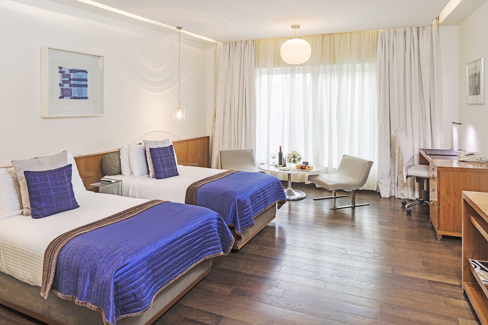 Luxury Premium Room - Photo 2