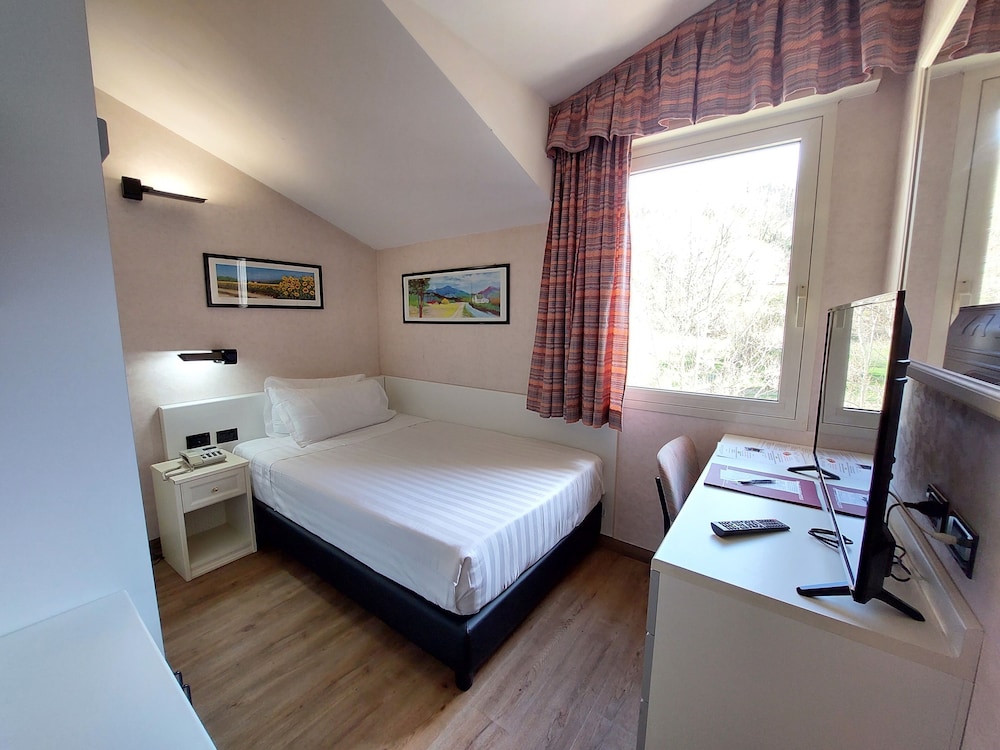 Single Room photo 1
