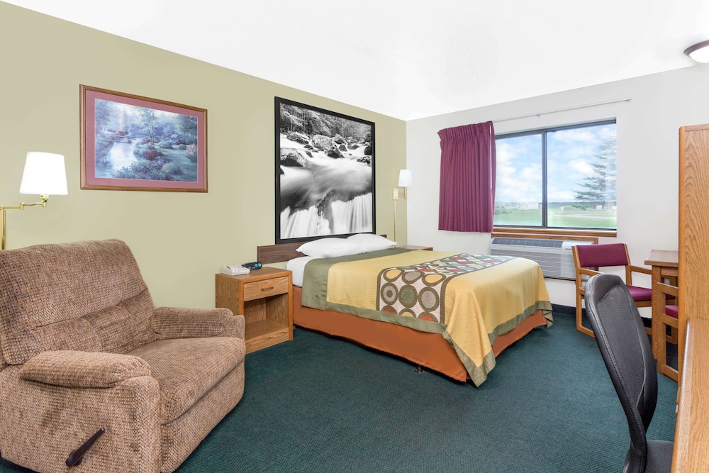 Standard Room, 1 Queen Bed - Photo 2
