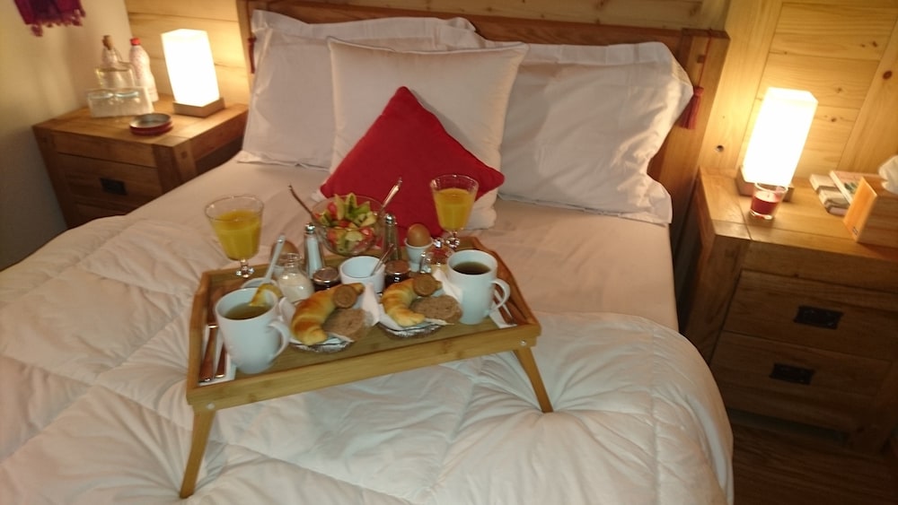 Deluxe Double Room, Shared Bathroom photo 2