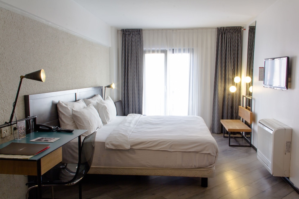 Family Suite, Connecting Rooms photo 2