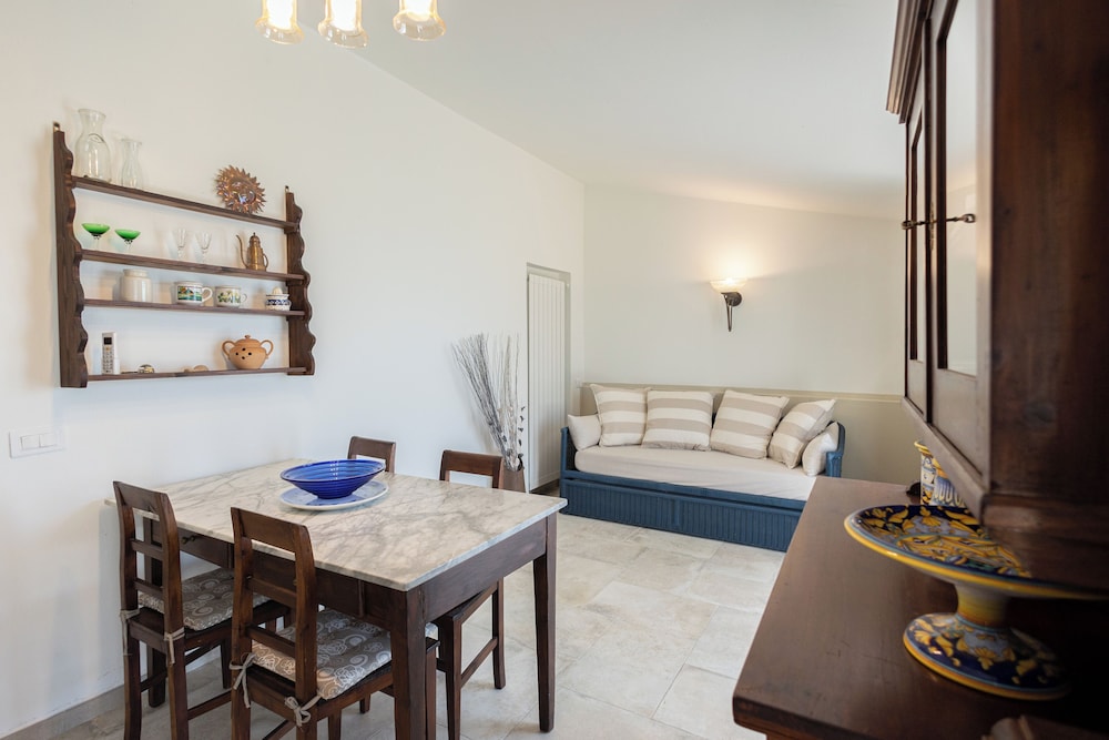 Panoramic Apartment, 1 Queen Bed with Sofa bed, Pool View photo 2