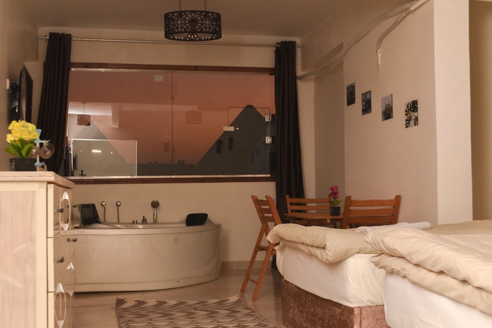 Grand Double Room, 4 Bedrooms, Smoking