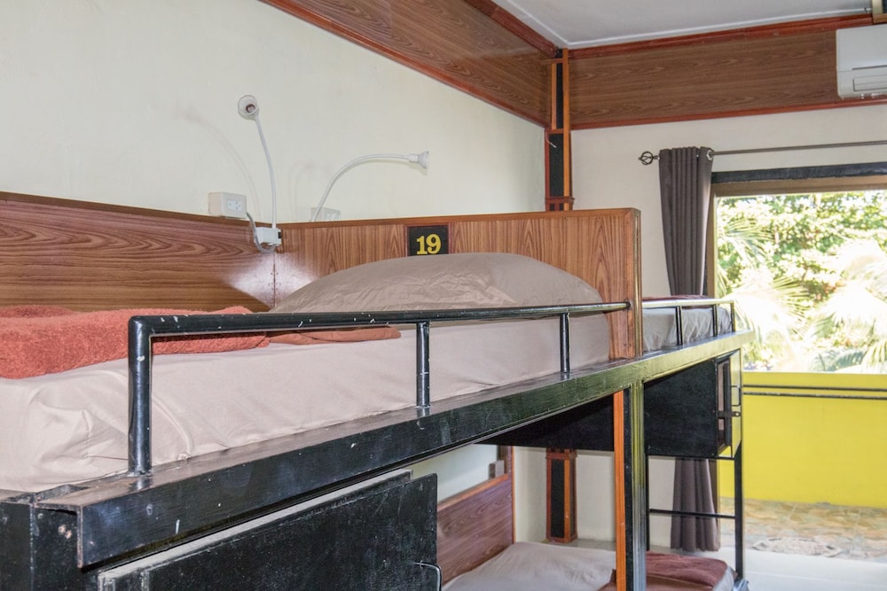 Mixed Shared Dormitory photo 1