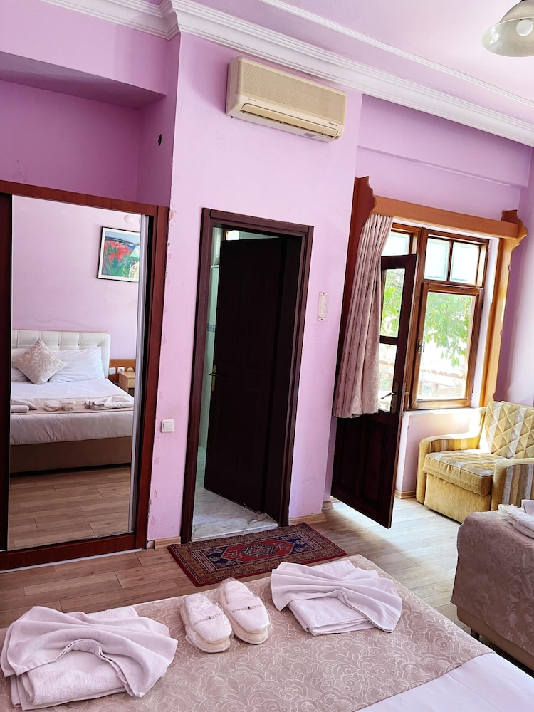 Superior Quadruple Room photo 3
