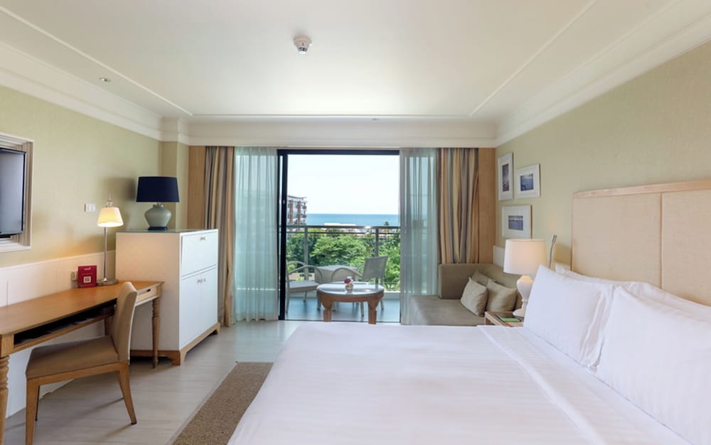 Suite, 1 Bedroom (Ocean Facing)