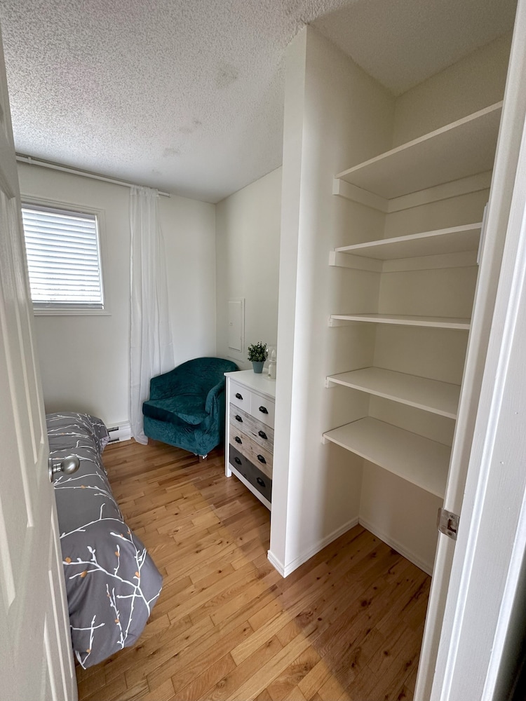 Comfort Chalet, 2 Bedrooms, Kitchen, Lake View (2) photo 2