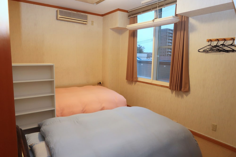 Triple Room, Shared Bathroom photo 1