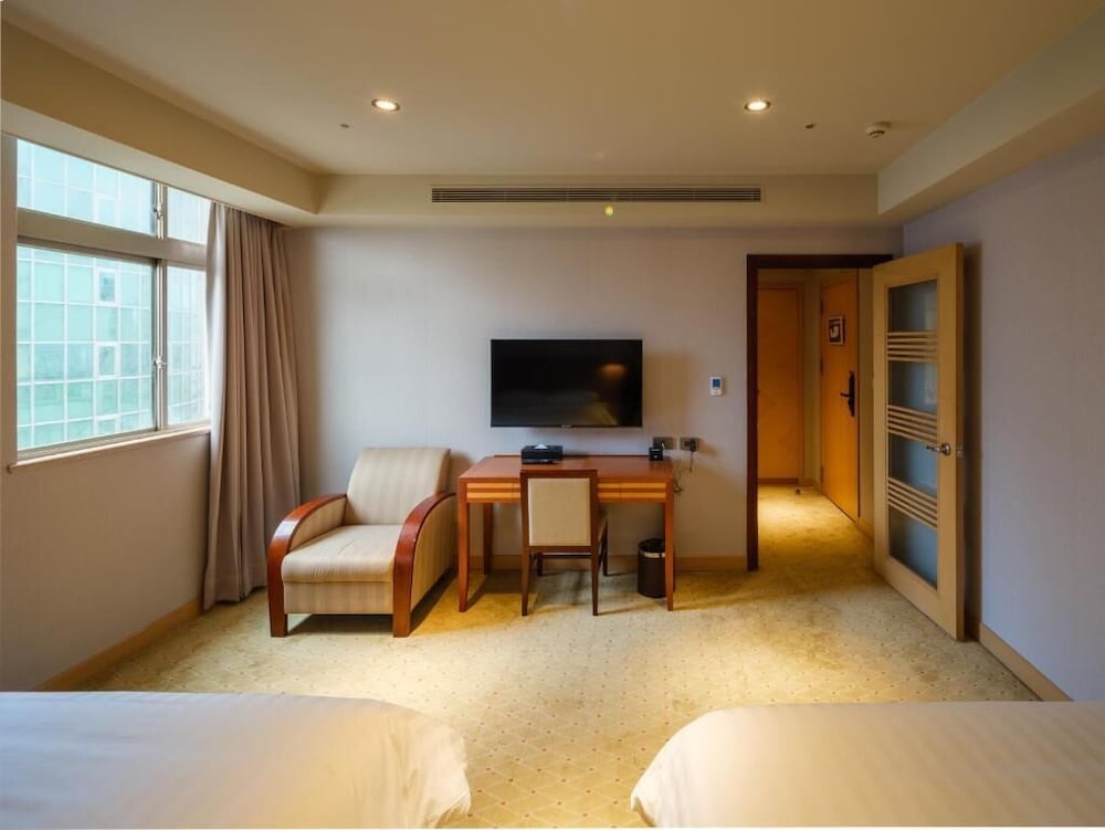 Family Quadruple Room - Photo 3
