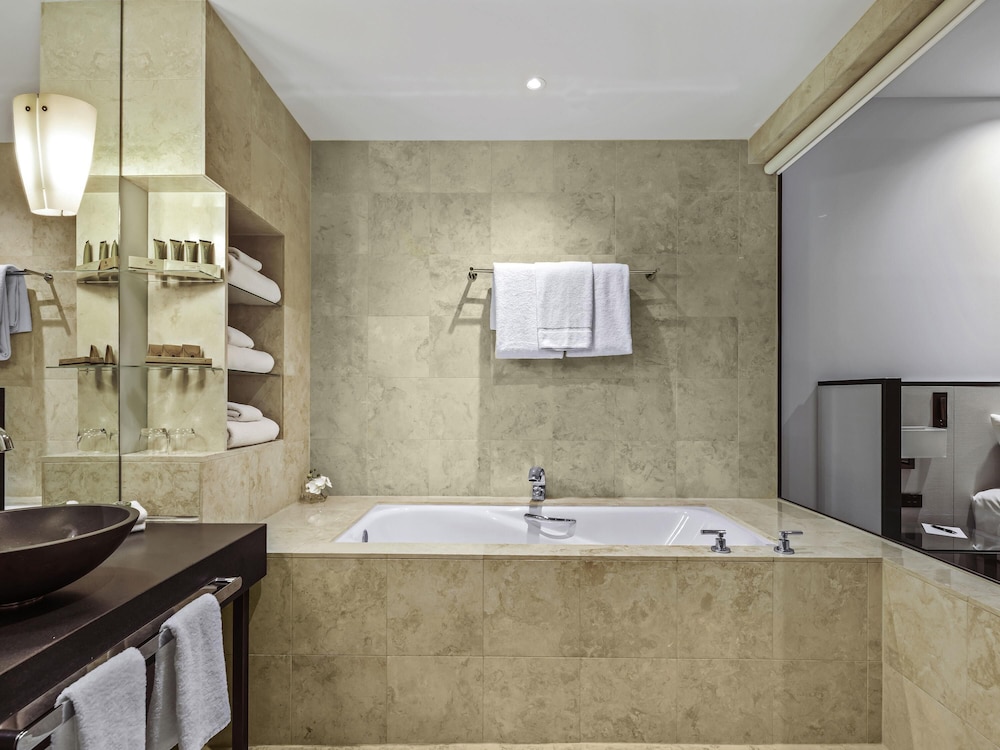 Peppers Premium King Deluxe Suite - Photo 3