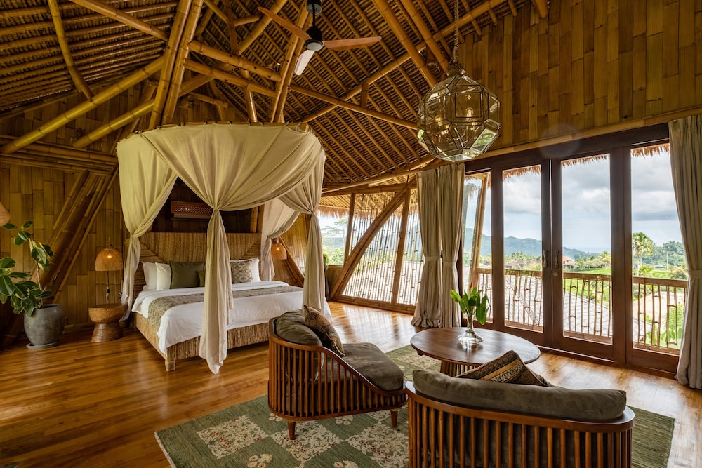 Luxury Villa, 1 King Bed, Hot Tub, Valley View