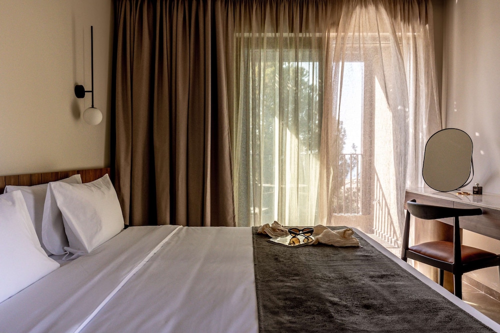Deluxe Double Room - Photo 5