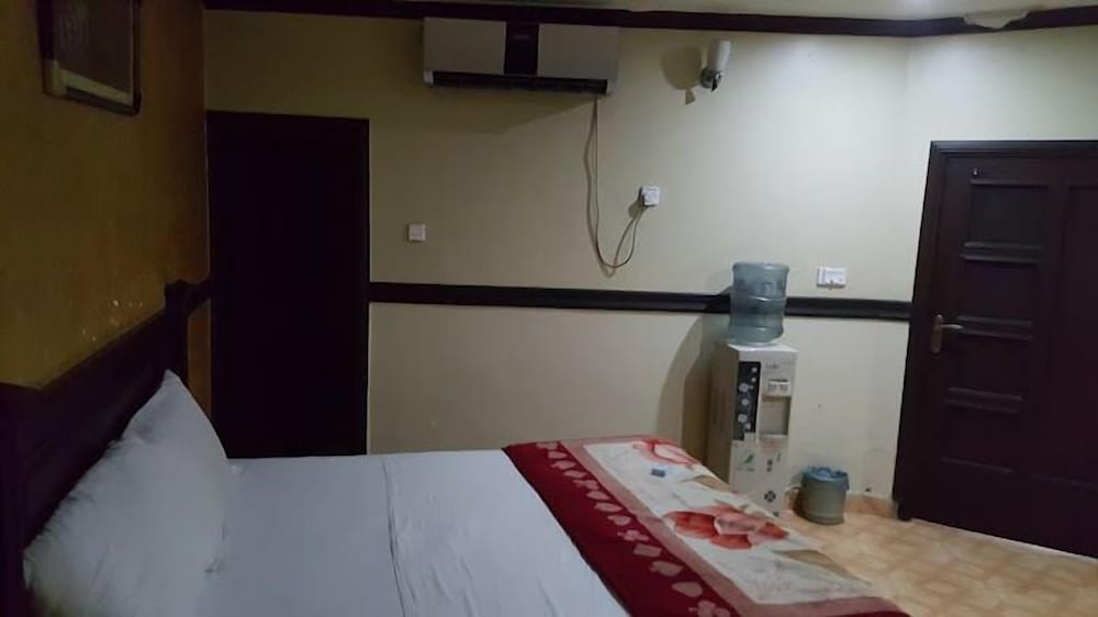 Standard Double or Twin Room photo 2