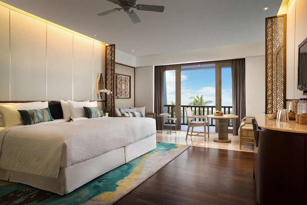 Deluxe Ocean Front King - Photo 2