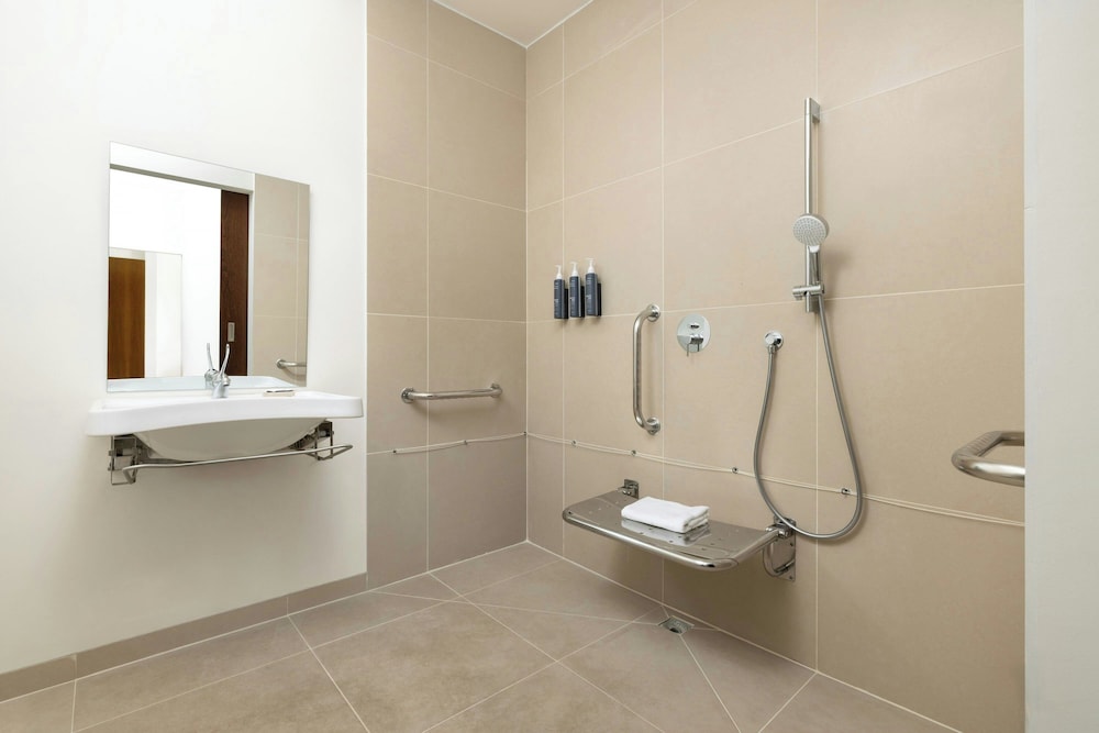 Junior Suite, 1 King Bed with Sofa bed, Balcony, Resort View - Photo 11
