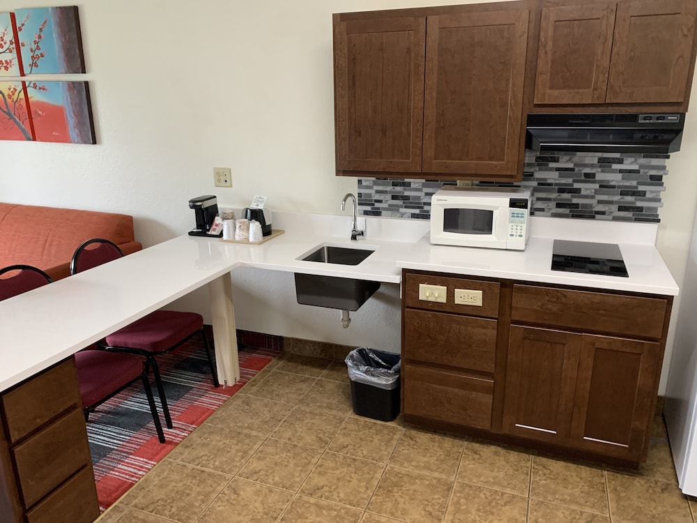 1 King Bed with Sofa/Kitchenette Non-Smoking