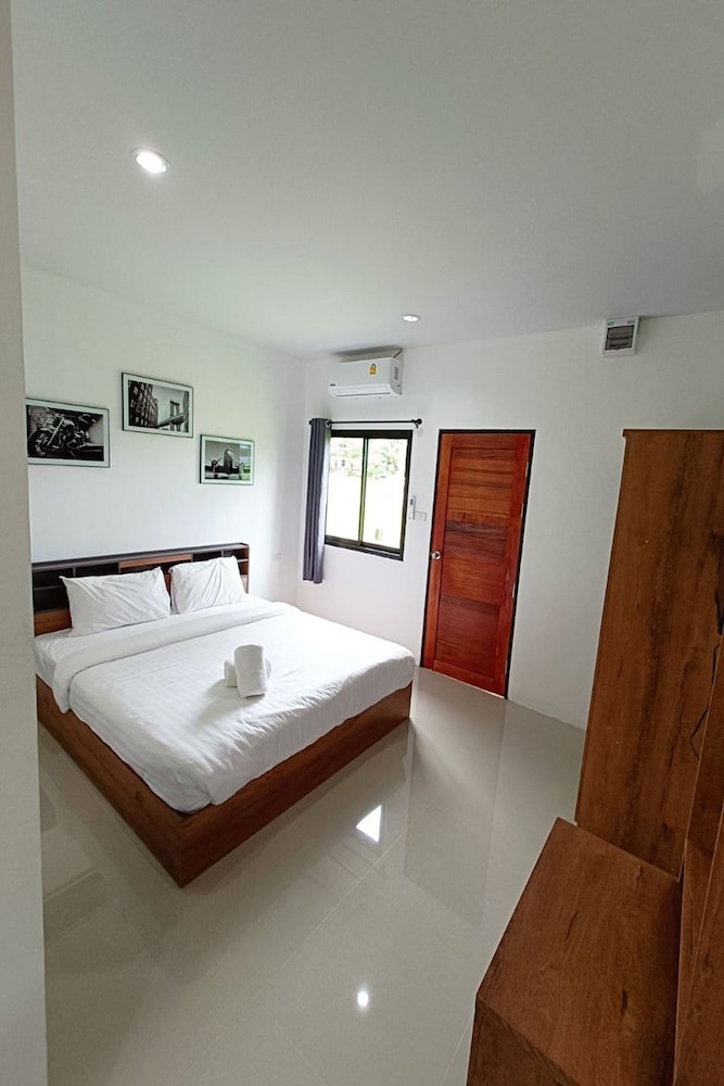 Standard Room - Photo 1