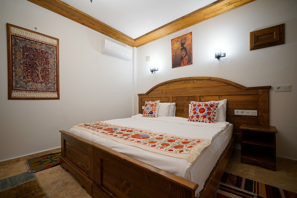 Standard Double Room - Photo 5