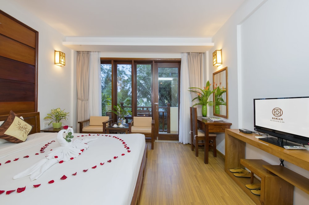 Deluxe Double or Twin Room, City View