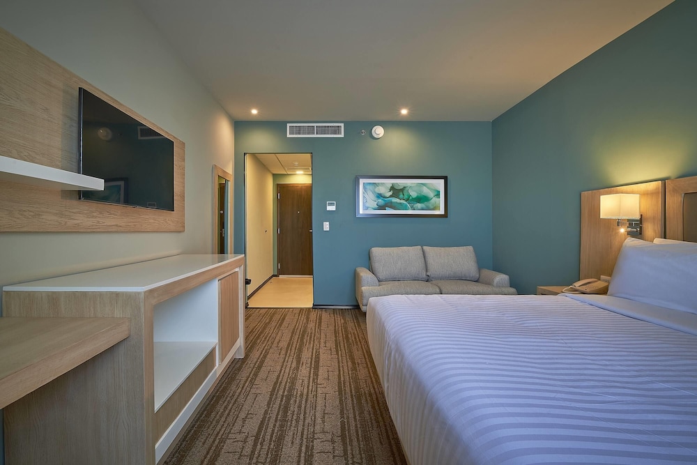 Superior Room, 1 King Bed, Non Smoking photo 1