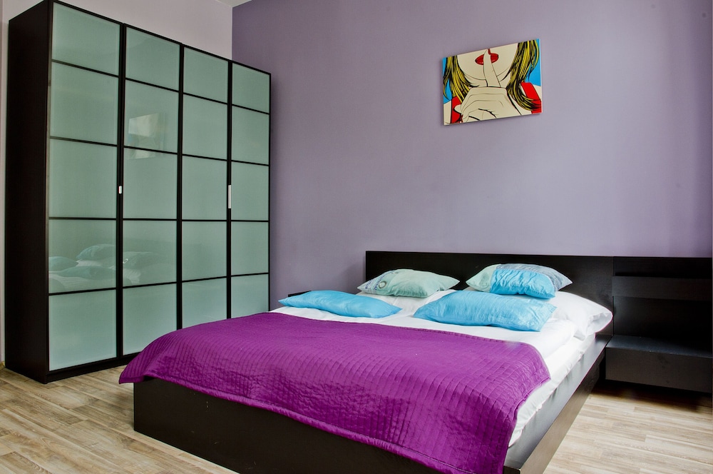 Family Apartment - Photo 15