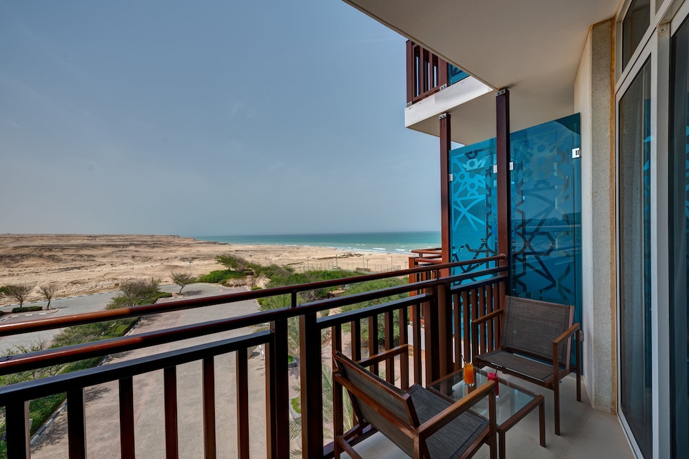 Standard Room, 2 Twin Beds, Balcony photo 1