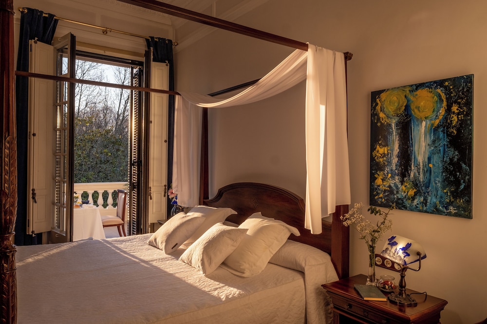 Superior Double Room, 1 King Bed, Garden View
