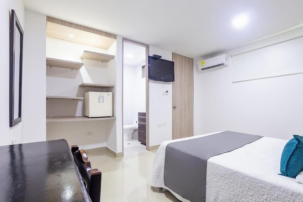 Premium Double Room Single Use, 1 Double Bed, Non Smoking photo 2