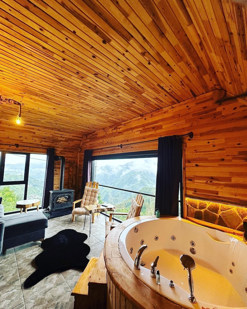 Comfort Cabin, Smoking, Mountain View photo 3