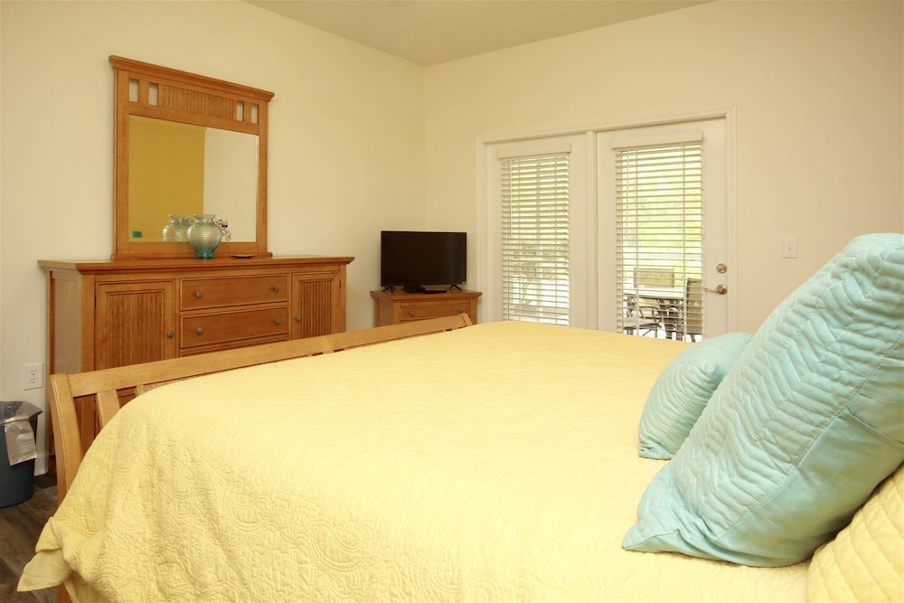 公寓 (240-05 Woodlands Way (Crow Creek))