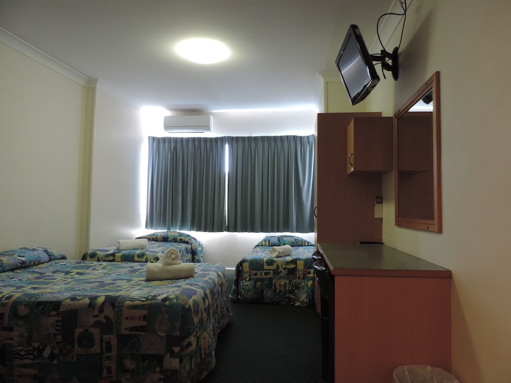 Room, Shared Bathroom (Hotel) photo 2